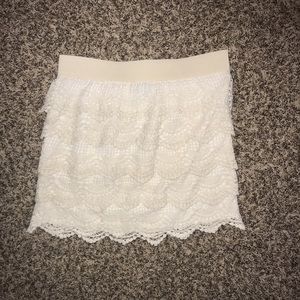 Lace mini skirt